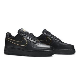 Woman’s Air Force 1 Low '07 Essential Black Gold Swoosh